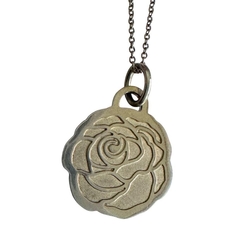 Tiffany and Co GO WOMEN 2017 Rose Necklace 16" - Picture 14 of 16